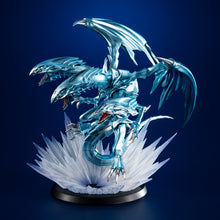 Load image into Gallery viewer, Yu-Gi-Oh Figure Blue-Eyes White Dragon Monster Chronicle Megahouse