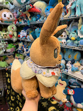 Load image into Gallery viewer, Pokemon Plush Eevee & Antique Ichiban Kuji A Prize 2018 Banpresto