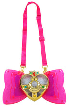 Load image into Gallery viewer, Sailor Moon Universal Heart Compact Bandai