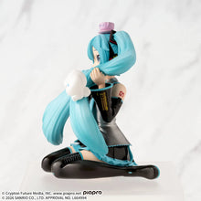 Load image into Gallery viewer, Piapro Figure Hatsune Miku Hatsune Miku x Cinnamoroll Premium Chokonose Mofutto Ver. Sanrio SEGA
