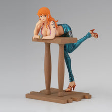 Load image into Gallery viewer, One Piece Figure Nami Grandline Journey Bandai [Damaged Packaging]
