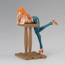 Load image into Gallery viewer, One Piece Figure Nami Grandline Journey Bandai [Damaged Packaging]
