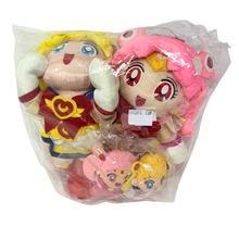 Load image into Gallery viewer, Sailor Moon Plush Set Usagi &amp; Chibi Moon Vintage 1994/1995 Banpresto
