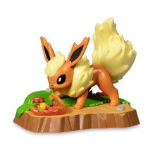 Load image into Gallery viewer, Pokemon Figure Flareon An Afternoon With Eevee and Friends Funko Pokemon Center
