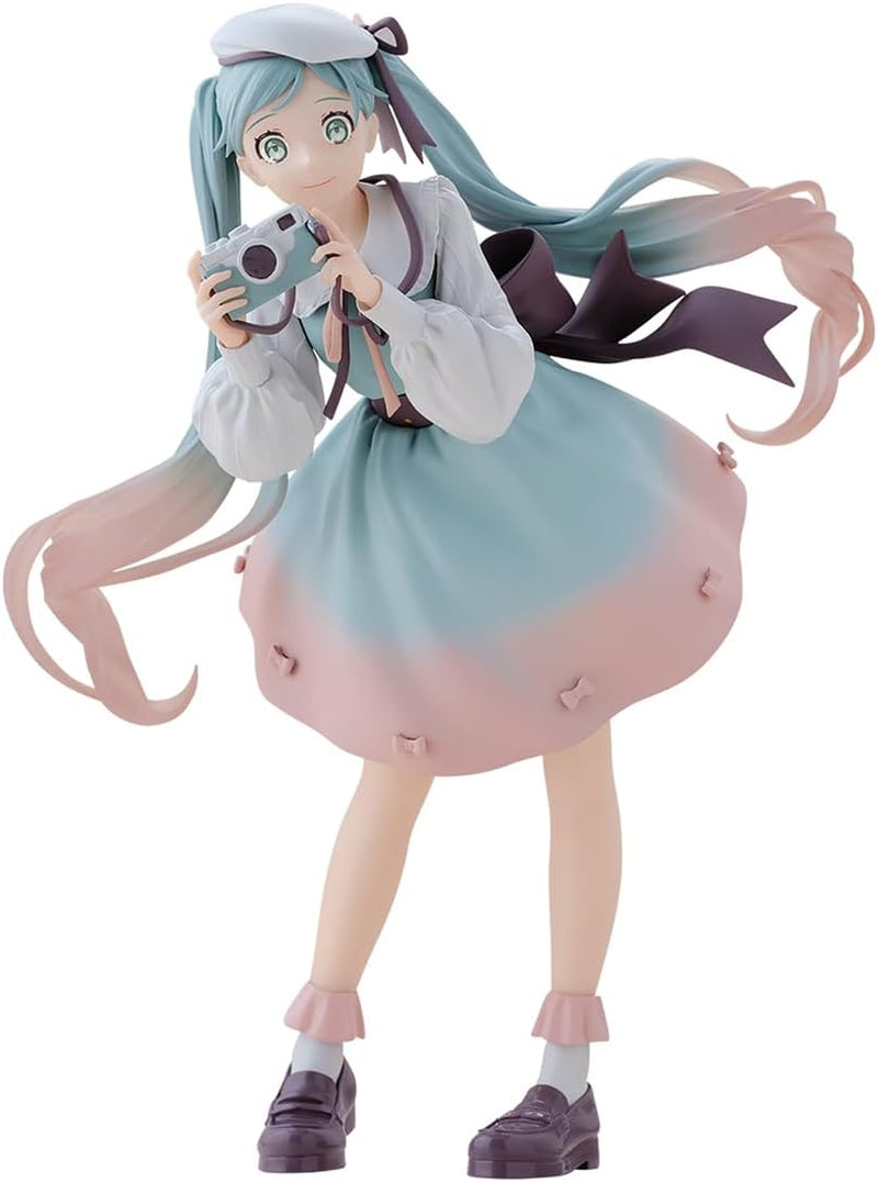 Holiday Memories Camera Hatsune Miku Prize Figure BANPRESTO