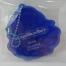 Load image into Gallery viewer, Hatsune Miku Rubber Keychain Snow Miku 2023 Kuji B Prize Bandai
