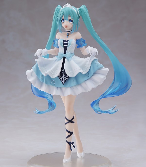 Piapro Figure Hatsune Miku Wonderland Cinderella Ver. Taito
